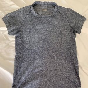 Lululemon swiftly tech short sleeve